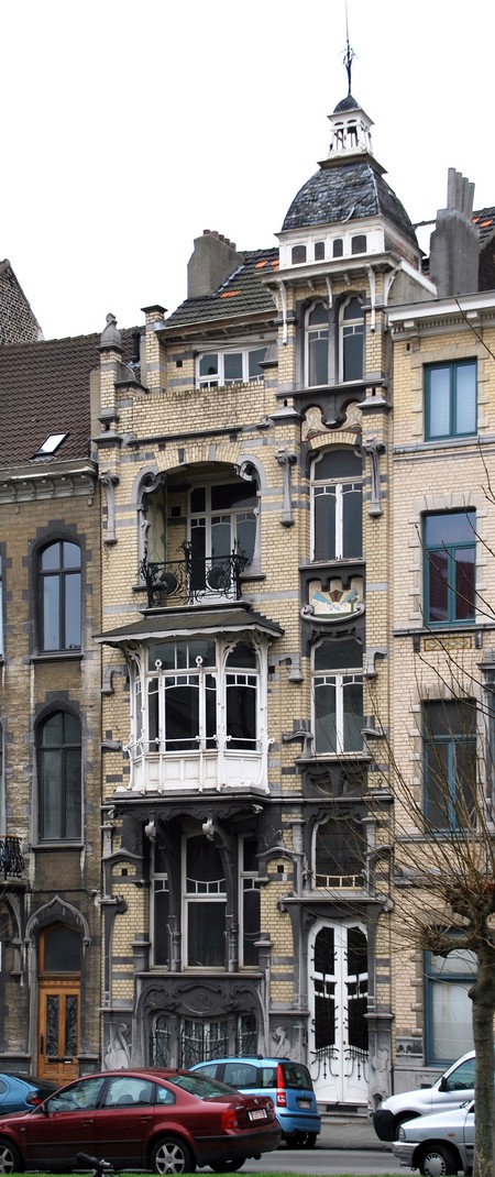 Louis Bertrandlaan 43, Schaarbeek (© APEB, foto 2009).