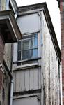 Rue Victor Lefèvre 61 et rue de Linthout 88, Schaerbeek, face latérale, oriel des WC, mansardes (© APEB, photo 2011).